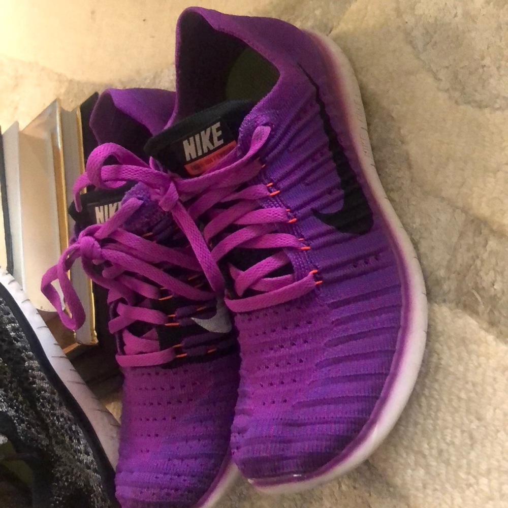 Fly knit nike 7.5